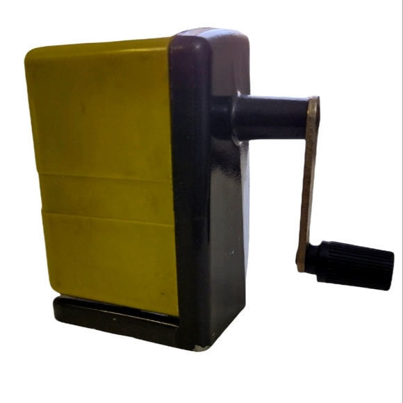 Vintage Pencil Sharpener - Picture 4 of 5